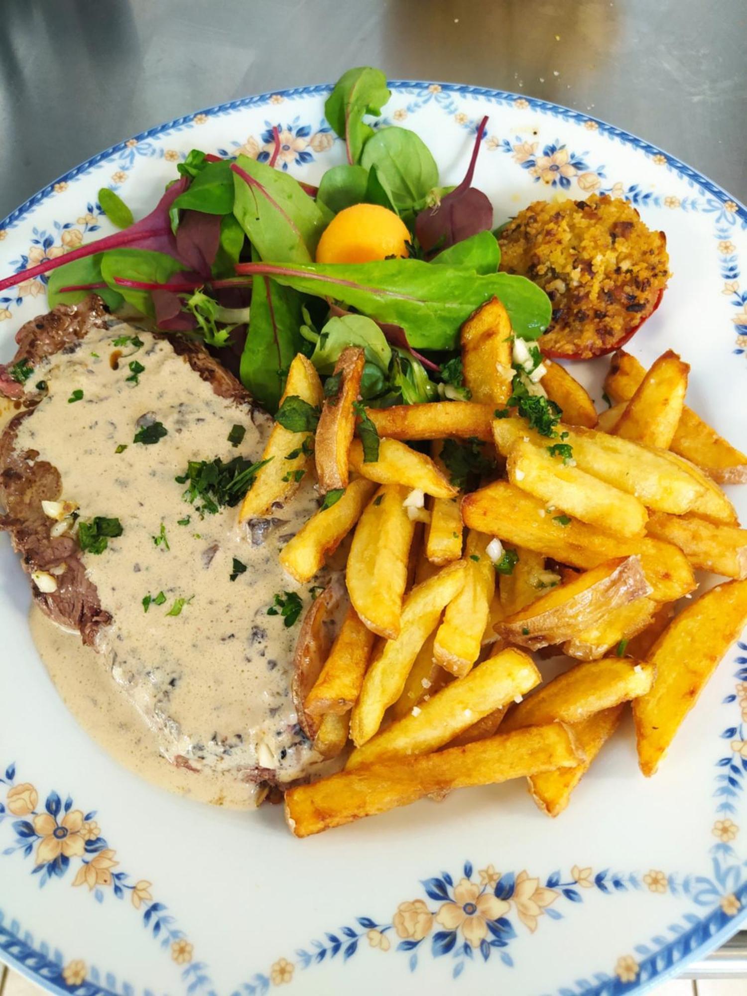 Chateau D'Arance Hotel Restaurant Espace Bien-Etre Cette-Eygun エクステリア 写真