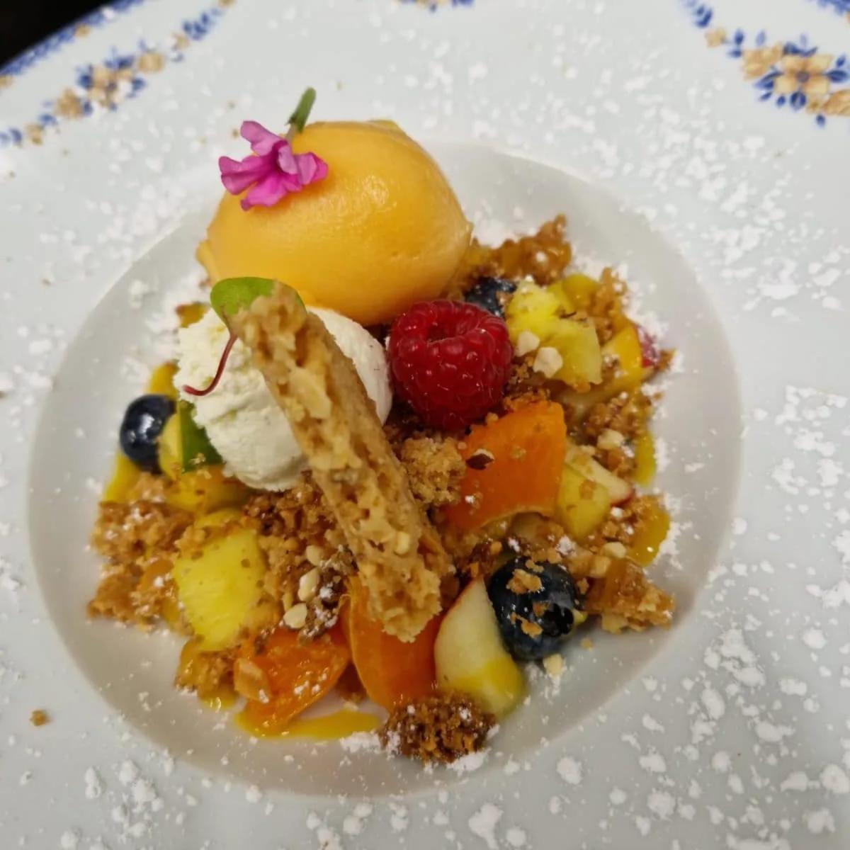 Chateau D'Arance Hotel Restaurant Espace Bien-Etre Cette-Eygun エクステリア 写真